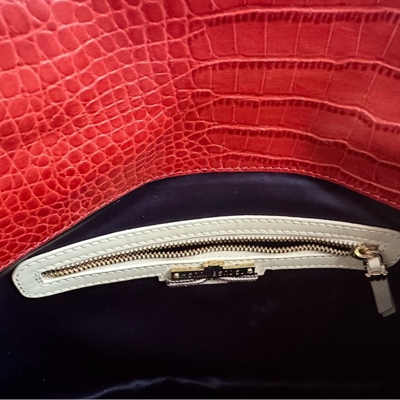 Henry Bendel Chic Red Crocodile-Embossed Wristlet 1990’s style - Picture 13 of 16